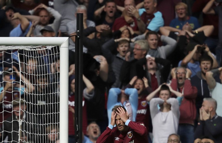 Andriy Yarmolenko's horror miss leaves West Ham and Chelsea at 0-0 draw in the Premier League