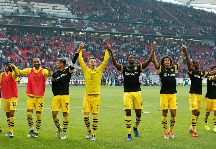 Borussia Dortmund players celebrates their 0-4 victory