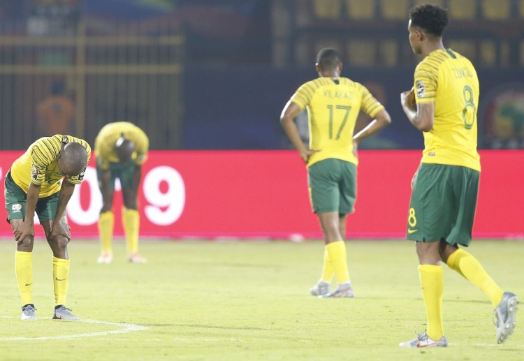 AFCON: Các cầu thủ Nam Phi tỏ ra lúng túng và có những pha phạm lỗi