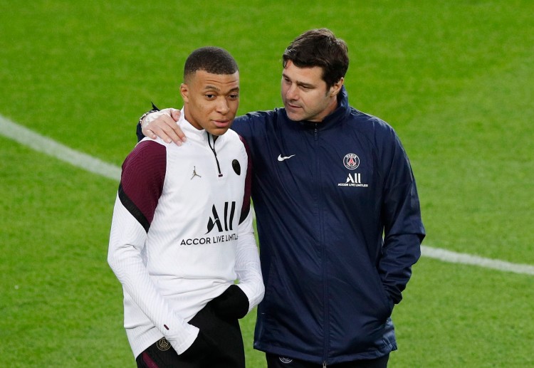 ပီအက်စ်ဂျီတို့လည်း ဘာစီလိုနာနဲ့ ထူးမခြားနားပဲ ဒီရာသီမှာ ရလဒ်ကောင်းဖို့ တော်တော်လေး ရုန်းကန်နေရပြီး ချန်ပီယံလိဂ် အုပ်စု အိတ်ချ် မှာ တော်တော်လေး ခက်ခက်ခဲခဲ ကစားပြီးမှ ဒီအဆင့်ကို တက်လာခဲ့တာ ဖြစ်ပါတယ်။