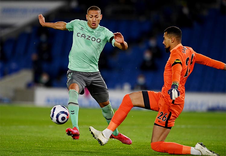 အဲဗာတန်တို့ နောက်ဆုံး ကစားခဲ့တဲ့ ပရီးမီးယားလိဂ် ပွဲစဉ် ၄ ပွဲဆက် နိုင်ပွဲပျောက်ဆုံးခဲ့ပြီး ချဲလ်ဆီးနဲ့ ဘန်လေကို ရှုံးပြီး ခရစ္စတယ်ပဲလေ့စ်နဲ့ ဘရိုက်တန်ကို သရေကျထားပါတယ်။