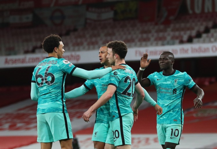 လစ်ဗာပူးလ် ကတော့ ပရီးမီးယားလိဂ် အမှတ်ပေးဇယား အဆင့် ၅ နေရာကနေ ချဲလ်ဆီး ကို ဆက်လက် ဖိအားနေခဲ့ပါတယ်။