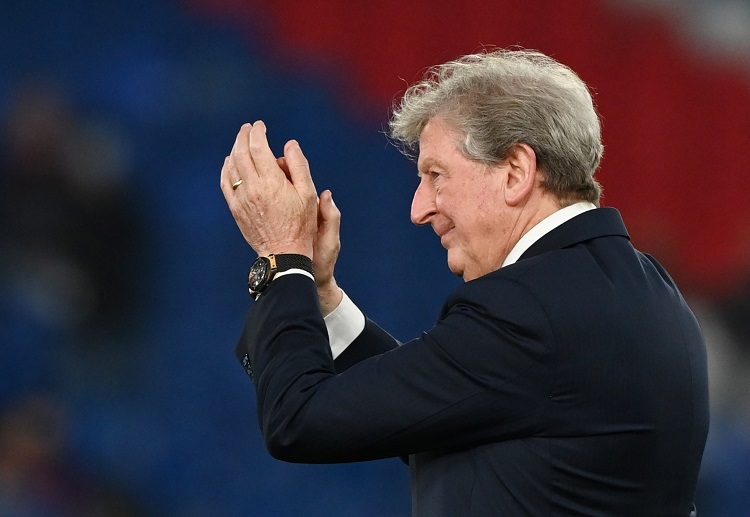 ခရစ္စတယ်ပဲလေ့စ် ကတော့ ၄ နှစ်တာ လက်တွဲခဲ့တဲ့ ငယ်မွေးခြံပေါက် နည်းပြကြီး ရွိုင်းဟော့ဆန်ရဲ့ အနားယူသွားတဲ့ အပြင် အိမ်ကွင်း ပရိသတ်တွေ ရှေ့မှောက် ပြန်လည် ကစားခွင့်ရတဲ့ ပရီးမီးယားလိဂ် နောက်ဆုံးပွဲစဉ်မှာ ရှုံးနိမ့်ခဲ့လို့ စိတ်မကောင်းစရာတွေနဲ့ပဲ ရာသီသိမ်းခဲ့ရတာ ဖြစ်ပါတယ်။