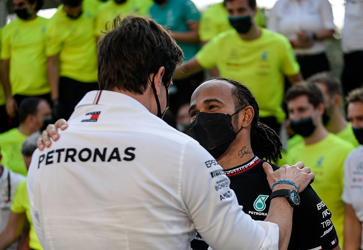 Lewis Hamilton is believed to be distancing himself from Toto Wolff amid Formula 1 retirement fears