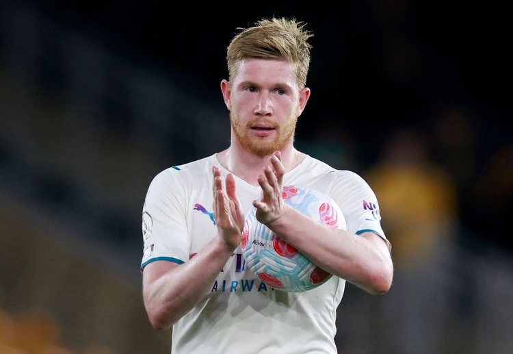 Premier League: Cú poker của De Bruyne giúp Man City chạm tay vào chức vô địch