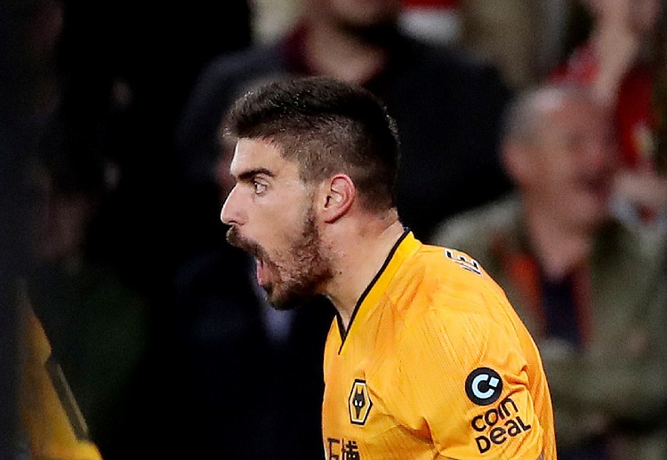 Ruben Neves là tiền vệ trung tâm tương đối chất lượng ở Ngoại Hạng Anh.