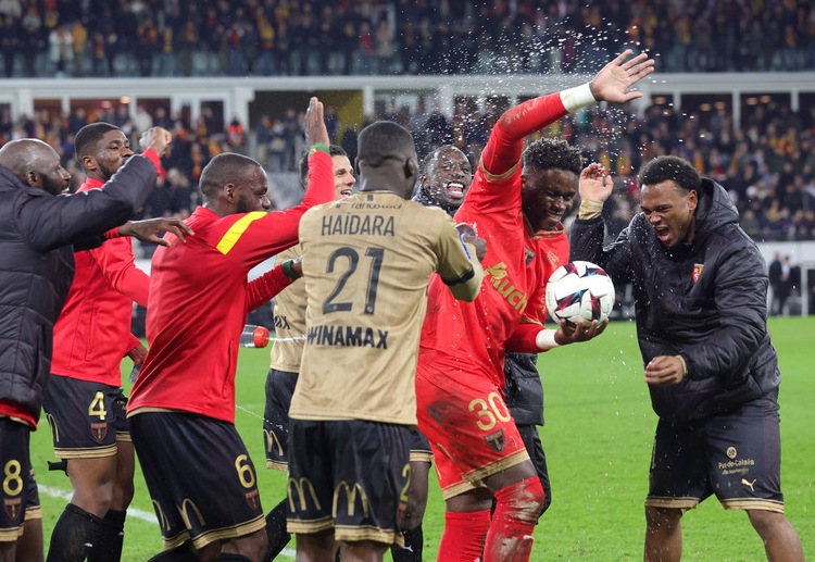 Kết quả bóng đá Ligue I 2023 Lens 3-1 PSG.