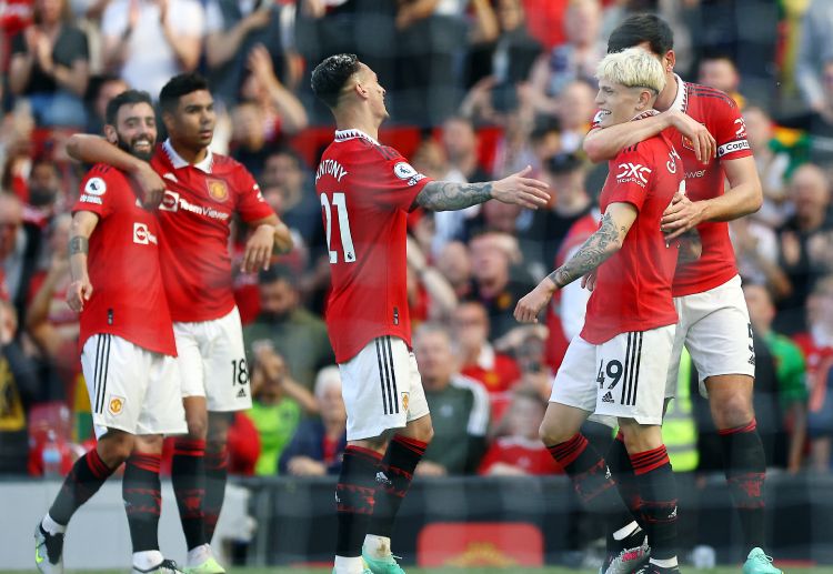 Premier League: Man United đang chỉ hơn Liverpool 4 điểm