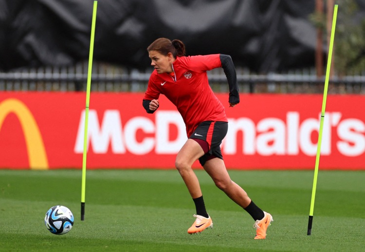 女足世界杯 加拿大靠队长克里斯汀·辛克莱尔的组织能力保持优势。