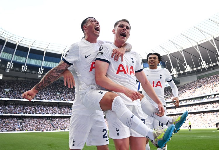 Tottenham giành chiến thắng đầu tiên sau 4 thất bại liên tiếp ở Premier League