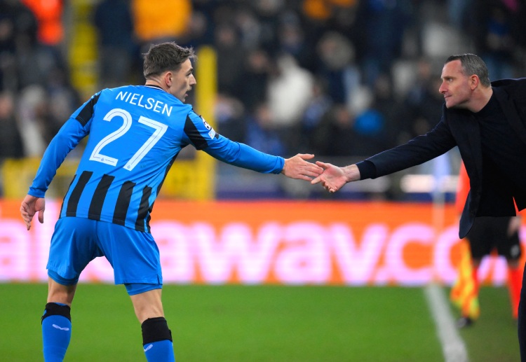 欧冠联赛 布鲁日凭借尼尔森的点球,以2比1的比分惊险获胜。