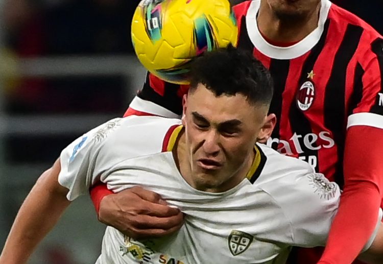 意甲联赛 皮科利头球破门,卡利亚里扳平比分。