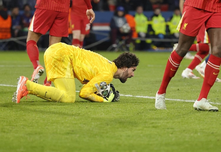 欧冠联赛 登贝莱单刀被阿利松扑出,巴黎再失良机