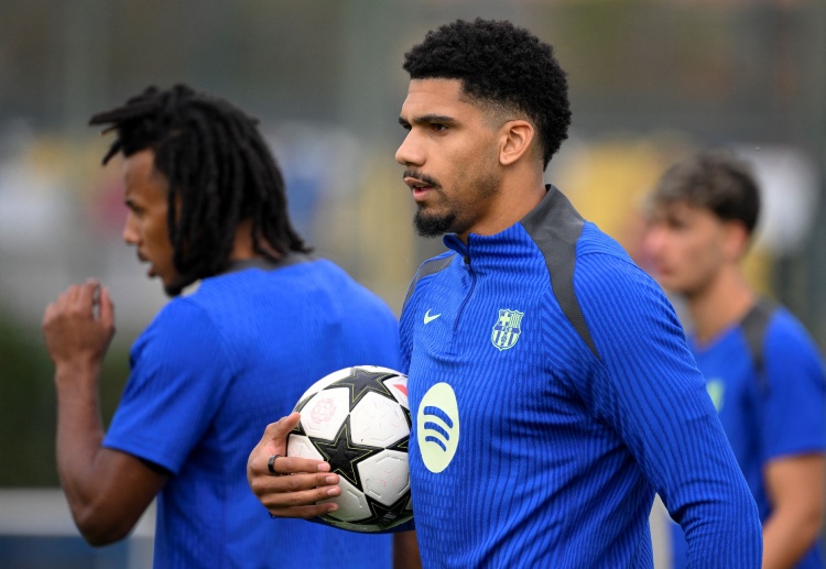 ဒါကြောင့် ပရီးမီးယားလိဂ် ကလပ် လစ်ဗာပူးလ်ဟာ ထိပ်တန်း အဆင့်ရှိ ခံစစ် ကစားသမား တစ်ဦး ခေါ်ယူဖို့ ကြိုတင် ပြင်ဆင်နေတာ ဖြစ်ပါတယ်။