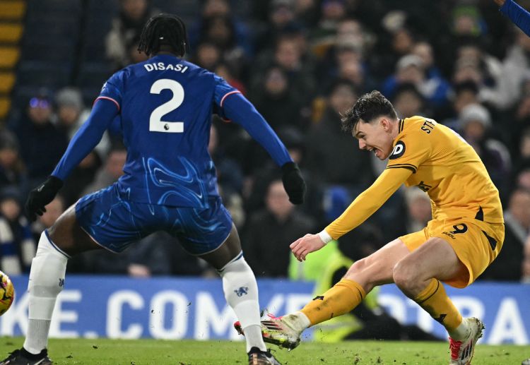 Wolves nhận thất bại trên sân khách ở vòng 37 Premier League