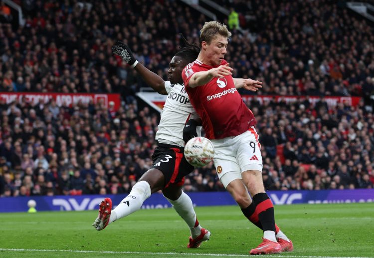 ပရီးမီးယားလိဂ် ကလပ် ချဲလ်ဆီး ကတော့ ဂိုးသမားသစ် တစ်ဦး ရှာဖွေနေပြီး ပစ်မှတ် အသစ် နှစ်ခုကို တွေ့ရှိထားကြောင်း သိရပါတယ်။