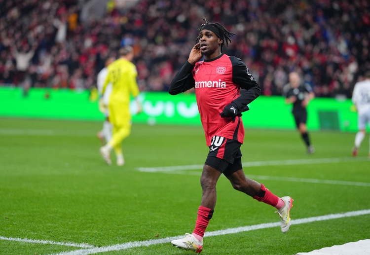 နယ်သာလန်သားဟာ ပြီးခဲ့တဲ့ရာသီက ပရီးမီးယားလိဂ် ချန်ပီယံဆု အတွက် အဓိက နေရာ ကနေ ပါဝင်ကစားကာ ၁၂၈ ပွဲ ကစား ၄၁ ဂိုးသွင်းယူထားပါတယ်။