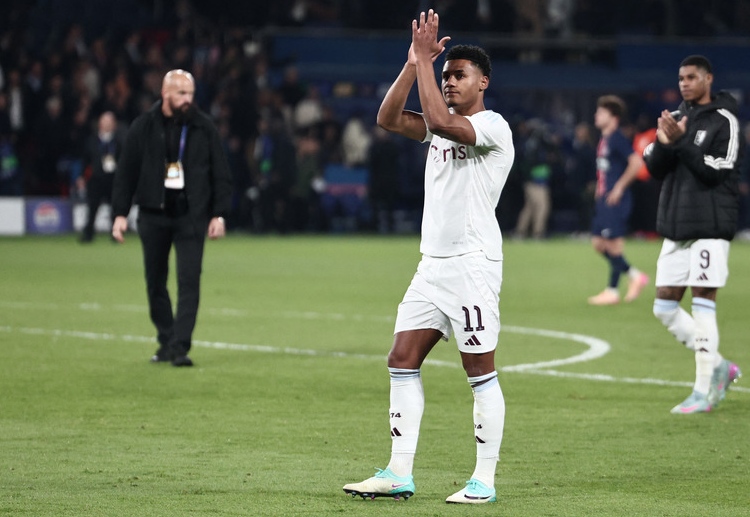 အင်္ဂလန် တိုက်စစ် ကစားသမား အိုလီ ဝက်ကင်န် ကတော့ ပရီးမီးယားလိဂ် ကလပ် အက်စတွန်ဗီလာရဲ့ အဓိက ကစားသမား တစ်ဦး ဖြစ်ပါတယ်။