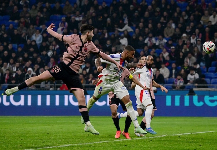 ပြင်သစ် လက်ရွေးစင်ဟောင်းဟာ ပရီးမီးယားလိဂ် ထိပ်သီး ကလပ် ယူနိုက်တက်နဲ့ အရင်ကလည်း သတင်းတွေ ထွက်ခဲ့ဖူးသူပါ။