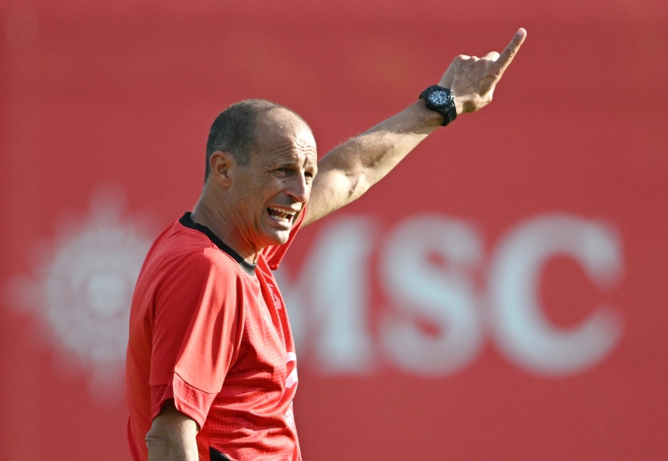 마시밀리아노 알레그리 감독은 세리에A의 AC 밀란으로 돌아와, 짧은 임기를 보낸 세르히오 콘세이상 감독을 대체했다.