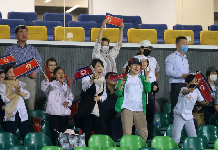 亚洲杯 亨丽埃塔补时破门,带领大马以1比0险胜塔吉克斯坦。