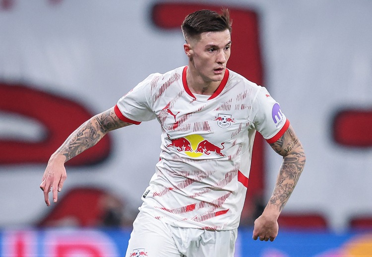 သတင်းတွေအရ ဆိုရင်တော့ ဆက်စ်ကိုကို ပရီးမီးယားလိဂ် ကလပ် နှစ်သင်း ဖြစ်တဲ့ မန်ချက်စတာယူနိုက်တက်နဲ့ နယူးကာဆယ် တို့က အပြိုင်ကမ်းလှမ်းခဲ့ကြတယ်လို့ သိရပါတယ်။