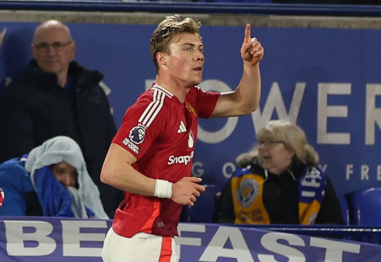 ဒါ့အပြင် ဟွိုက်ဂျ်လန်းက အာဆင်နယ်နဲ့ ကစားခဲ့တဲ့ ပရီးမီးယားလိဂ် အဖွင့် ပွဲစဉ် ရူဘင် အမော်ရင်ရဲ့ အသင်း လူစာရင်းမှာ လုံးဝ ပါဝင်လာခြင်း မရှိပဲ ချန်လှပ်ခြင်း ခံခဲ့ရပါတယ်။