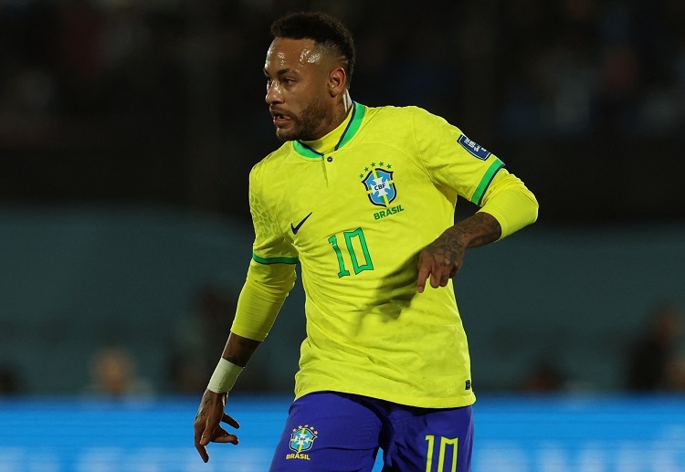 ဒါကြောင့် ကမ္ဘာ့ဖလား ခြေစစ်ပွဲစဉ်တွေ အတွက် ရွေးချယ်ခဲ့တဲ့ လူစာရင်း ကနေ နေမာ ချန်လှပ်ခံခဲ့ရခြင်းနဲ့ ပတ်သက်ပြီးတော့ နည်းပြနဲ့ ကစားသမားတို့ အကြားမှာ သဘောထားကွဲလွဲမှု တစ်ခု ရှိခဲ့ပါတယ်။