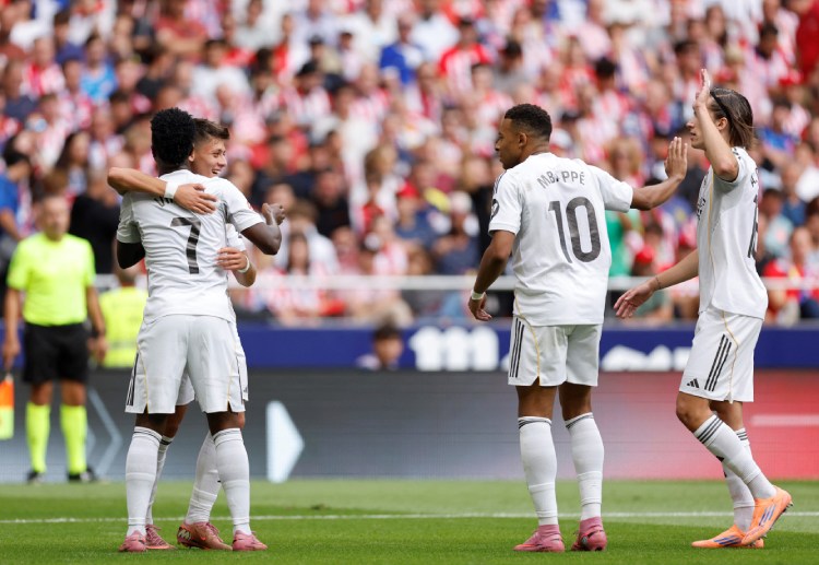 ဒီလို ဂိုးပြတ် ရှုံးနိမ့်ခဲ့တာကြောင့် ရီးရဲလ်မက်ဒရစ်ဟာ လာလီဂါမှာ သူတို့ကို အနီးကပ် ဖိအားပေးနေတဲ့ ဘာစီလိုနာကို အခွင့်အရေးပေးသလို ဖြစ်ခဲ့ပါတယ်။