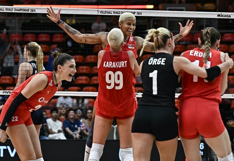 Turkey defeated the United States to reach the Volleyball World Championship semi-finals