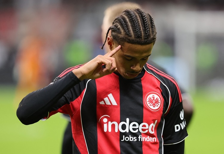 Bundesliga: Frankfurt để thua trắng 3 bàn