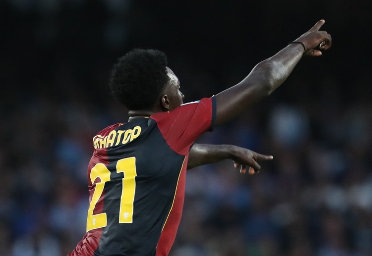 意甲联赛 热那亚反客为主，埃克哈托近距离破门帮助球队取得领先。