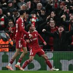 欧冠联赛 头球建功