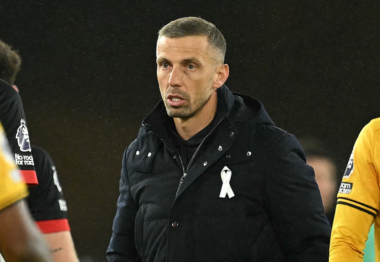 တန်ဟက်ဂ်ရဲ့ ယူနိုက်တက်က ပရီးမီးယားလိဂ် ၈၅ ပွဲ ကစားရာမှာ ရှုံးပွဲ ကတော့ ၂၇ ပွဲ ရှိခဲ့ပါတယ်။