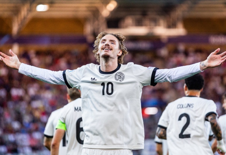 世预赛 继续出任