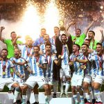 အမေရိကန်၊ မက္ကဆီကိုနဲ့ ကနေဒါ တို့မှာ ဇွန် ၁၁ ကနေ ဇူလိုင် ၁၉ အထိ ပူးတွဲကျင်းပမယ့် လာမယ့်နှစ် ကမ္ဘာ့ဖလားမှာ အသင်းပေါင်း ၄၈ သင်း ပါဝင်မှာ ဖြစ်ပါတယ်။