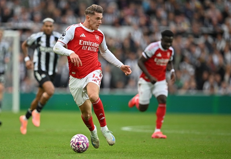 သူတို့တွေ ဂိုးသွင်းဖို့ ပထမဆုံး အကြိမ် အခွင့်အရေးရခဲ့ပြီး ဂိုးသွင်းသွားခဲ့တယ်။ ဒါက ပရီးမီးယားလိဂ်ပါ။