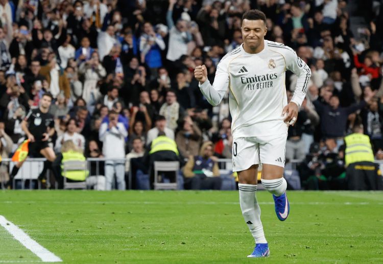 အမ်ဘာပေးက ဒီရာသီ လာလီဂါမှာ ၁၈ ဂိုး သွင်းကာ ဂိုးသွင်း အများဆုံး ကစားသမား စာရင်းကို ဦးဆောင်နေပြီး ချန်ပီယံလိဂ်မှာလည်း ၉ ဂိုးနဲ့ အများဆုံး ဖြစ်နေပါတယ်။