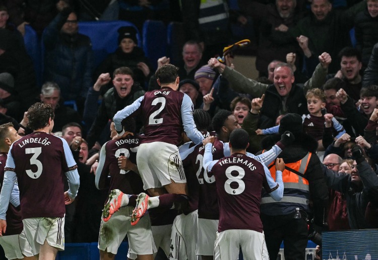 英超联赛 阿斯顿维拉凭借沃特金斯的双响，在客场2比1完成对切尔西的逆转。