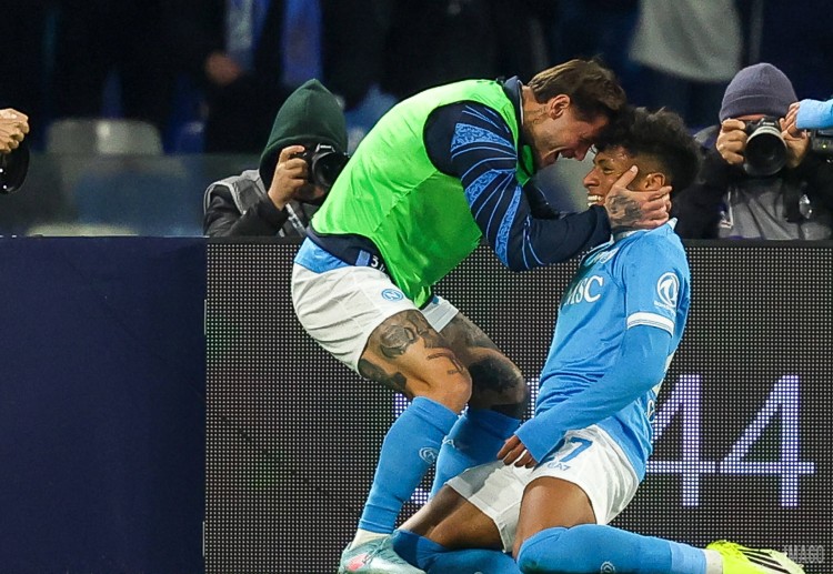 意甲联赛 阿利松·桑托斯禁区边缘轰出一记重炮，助那不勒斯将比分追至2比2。