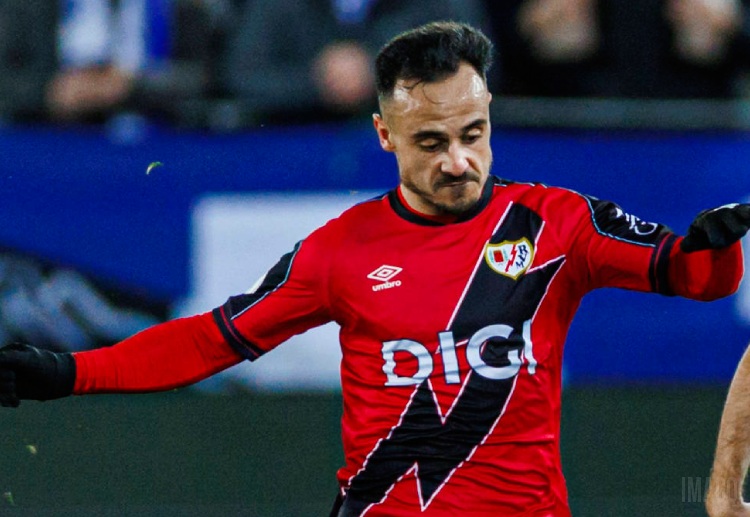 西甲联赛 巴列卡诺前锋阿尔瓦罗·加西亚状态火热，仍将担当球队进攻核心。