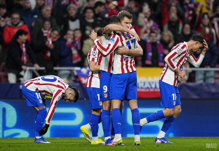 တနင်္ဂနွေနေ့က အဲဒီ လာလီဂါ ပွဲစဉ်မှာ အက်တလက်တီကိုမက်ဒရစ်ဟာ ပထမပိုင်းပြီးခါနီး မှာတင် ဖရန် ပီရက်ဇ်နဲ့ အော်စကာ ဗယ်လင်တိုင်း တို့ရဲ့ သွင်းဂိုးတွေကို ခွင့်ပြုခဲ့ရပါတယ်။