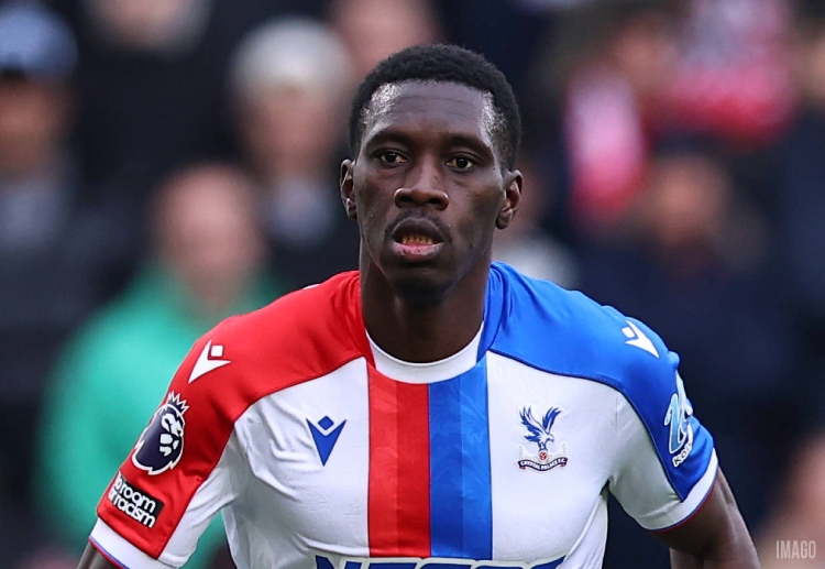 英超联赛 水晶宫前锋萨尔本赛季已斩获10球,将对红魔防线形成严峻考验。