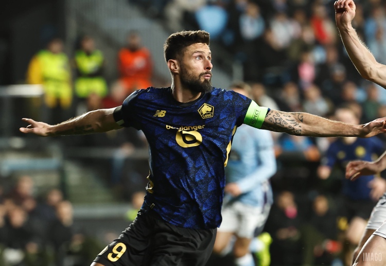 欧洲联赛  吉鲁虽已39岁，但仍是里尔前场的核心球员，他的经验与射门能力让对手不得不重视。