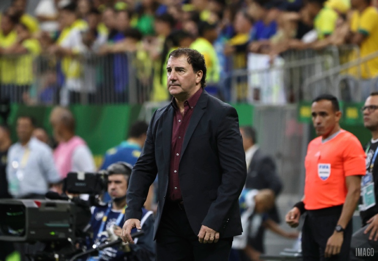 Giao hữu Quốc tế: Colombia đang phòng ngự rất khó chịu