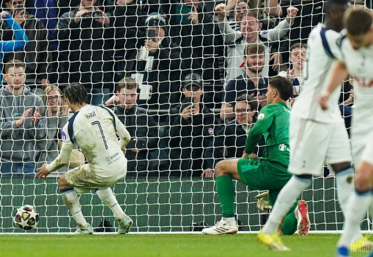 欧冠联赛 先拔头筹