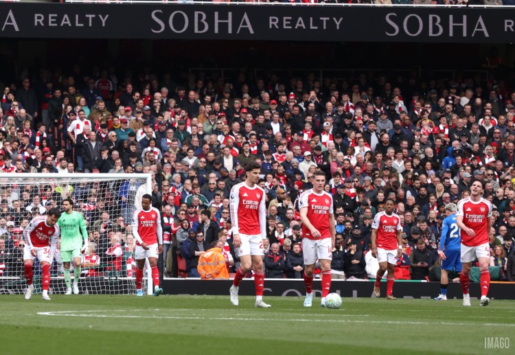 လာမယ့် တပတ် မှာတော့ ဒီနှစ်သင်းက အက်တီဟတ်မှာ ပရီးမီးယားလိဂ် အရေးကြီး ပွဲစဉ် အဖြစ် ထိပ်တိုက်ရင်ဆိုင်ရမှာ ဖြစ်ပါတယ်။