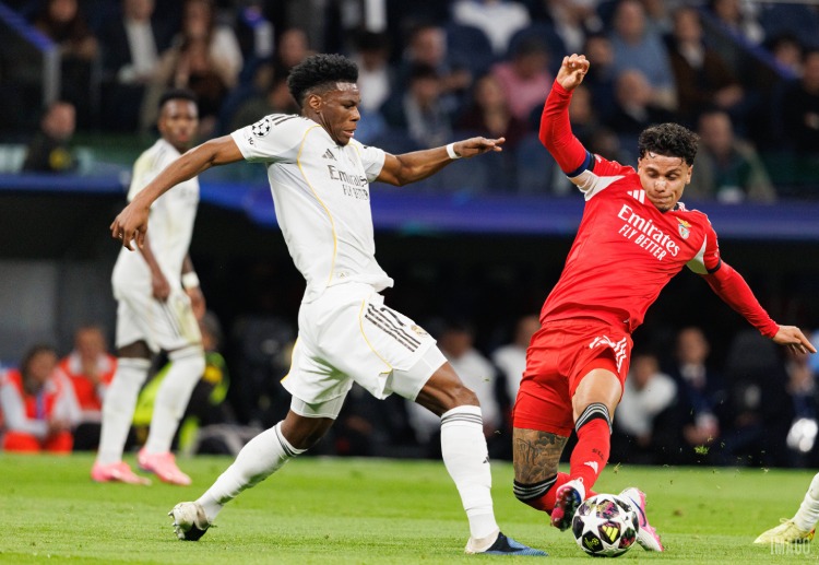 အန်ဒါဆန်က ဘက်စုံတော်တဲ့ ကစားသမား ဖြစ်ပြီး ပရီးမီးယားလိဂ်ရဲ့ ဘောလုံး ပေးပို့မှုနဲ့ ယှဉ်ပြိုင်မှု အောင်မြင်မှုတွေမှာ ထိပ်ဆုံးက ရှိနေပါတယ်။