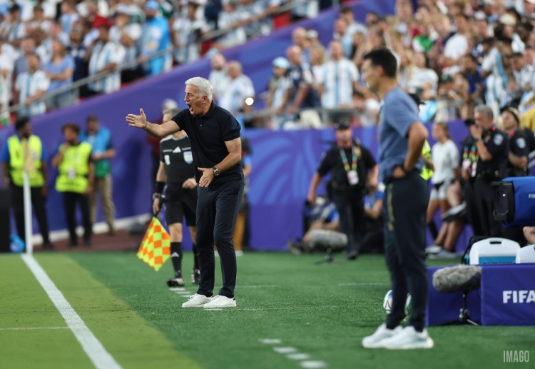 A Argélia mostrou iniciativa ofensiva apesar de ter um gol anulado por impedimento no início da partida contra a Argentina na Copa do Mundo 2026